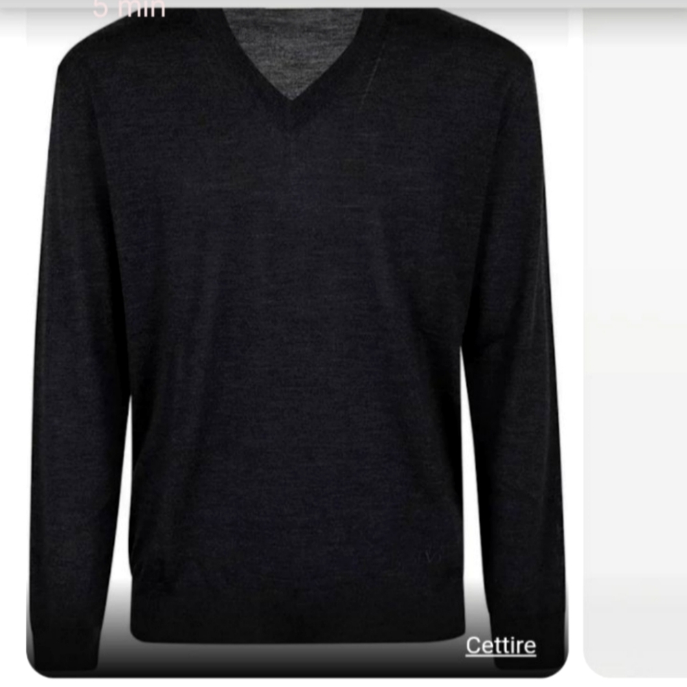 Valentino Men's Garavani Virgin Wool V-Neck Sweater - Grey size large